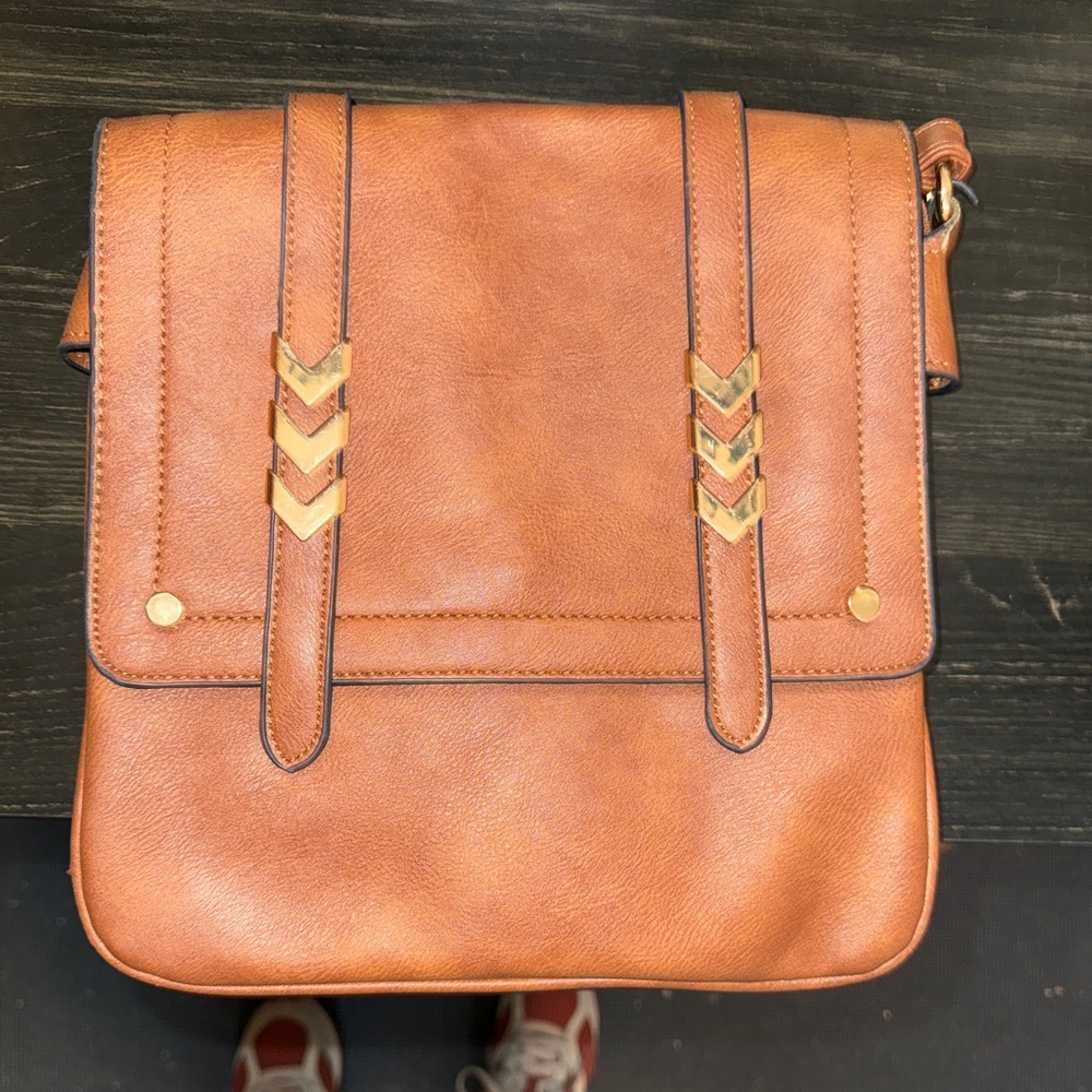 Elegant Tan Crossbody Bag with Gold Accents